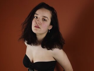 Join AgnaBond for Exclusive Live Webcam