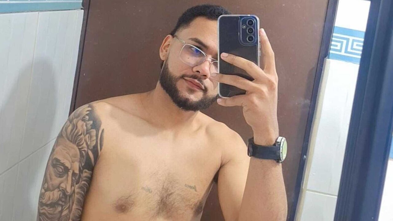 Join AndresEvans for Exclusive Live Webcam