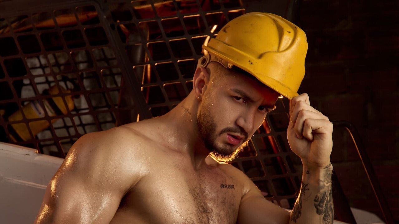 Join AndyBlass for Exclusive Live Webcam