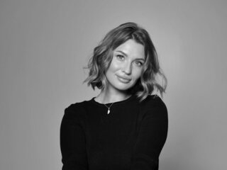 Join IngaTresor for Exclusive Live Webcam