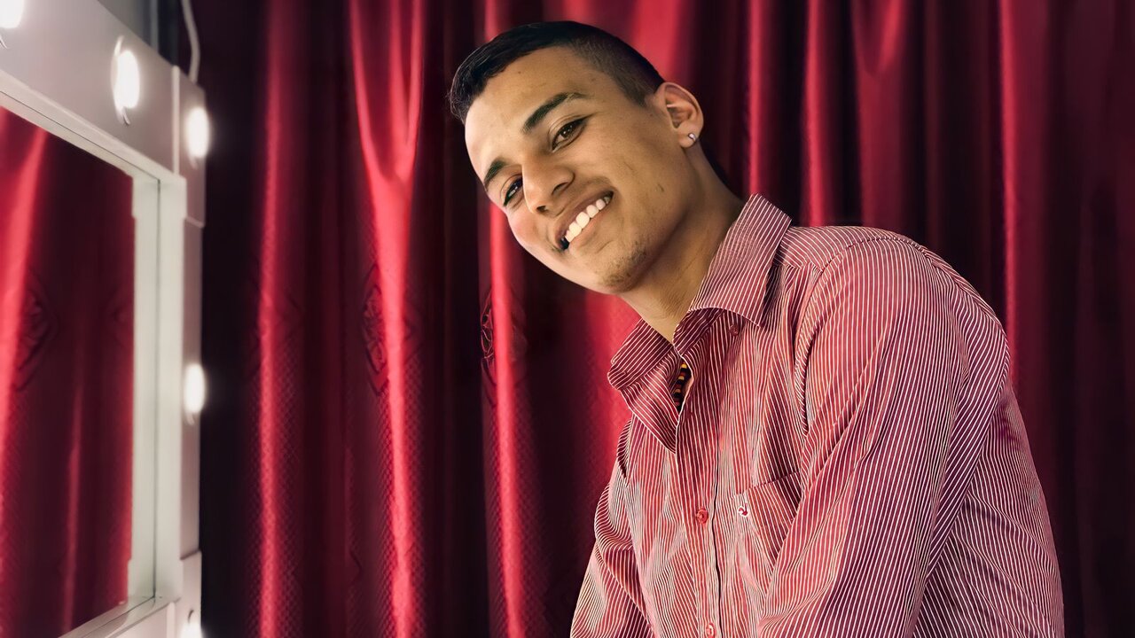 Join JackobKnigth for Exclusive Live Webcam