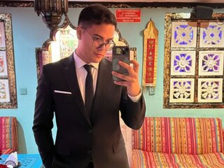 Join JohnBelrose for Exclusive Live Webcam