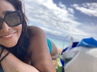 Join lovelyqueenlayla for Exclusive Live Webcam