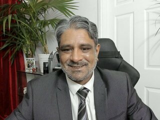 Join VijayBalia for Exclusive Live Webcam