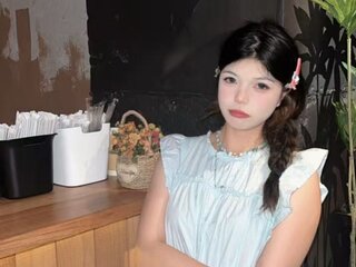 Join XIAOYUEBAO for Exclusive Live Webcam